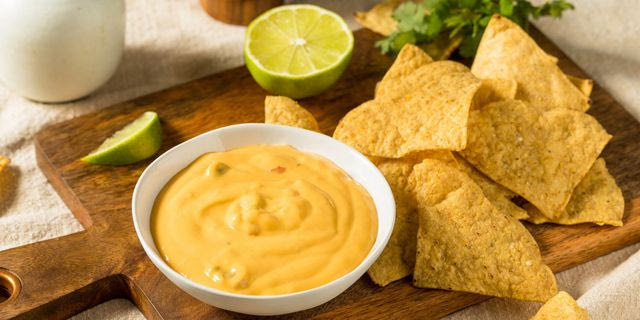 Ειδικοί αποκαλύπτουν πώς να τρως πατατάκια και να γλιτώνεις το 77% των θερμίδων