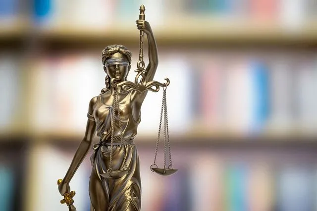 Άγαλμα της Θέμιδος