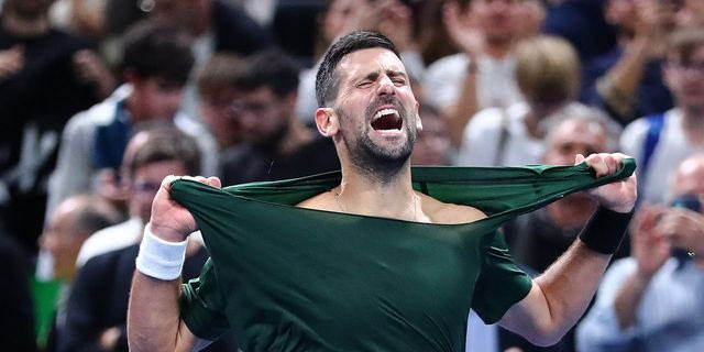 Βίντεο: Ο Τζόκοβιτς έσκισε τη φανέλα του στον τελευταίο πόντο