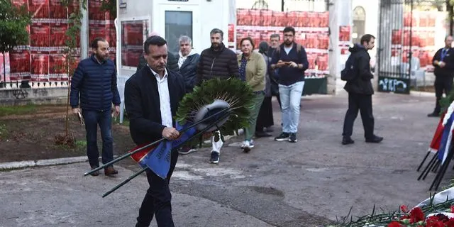 Ο Χάρης Δούκας κατέθεσε στεφάνι στο Πολυτεχνείο – “Παλεύουμε για μια πόλη δίκαιη”