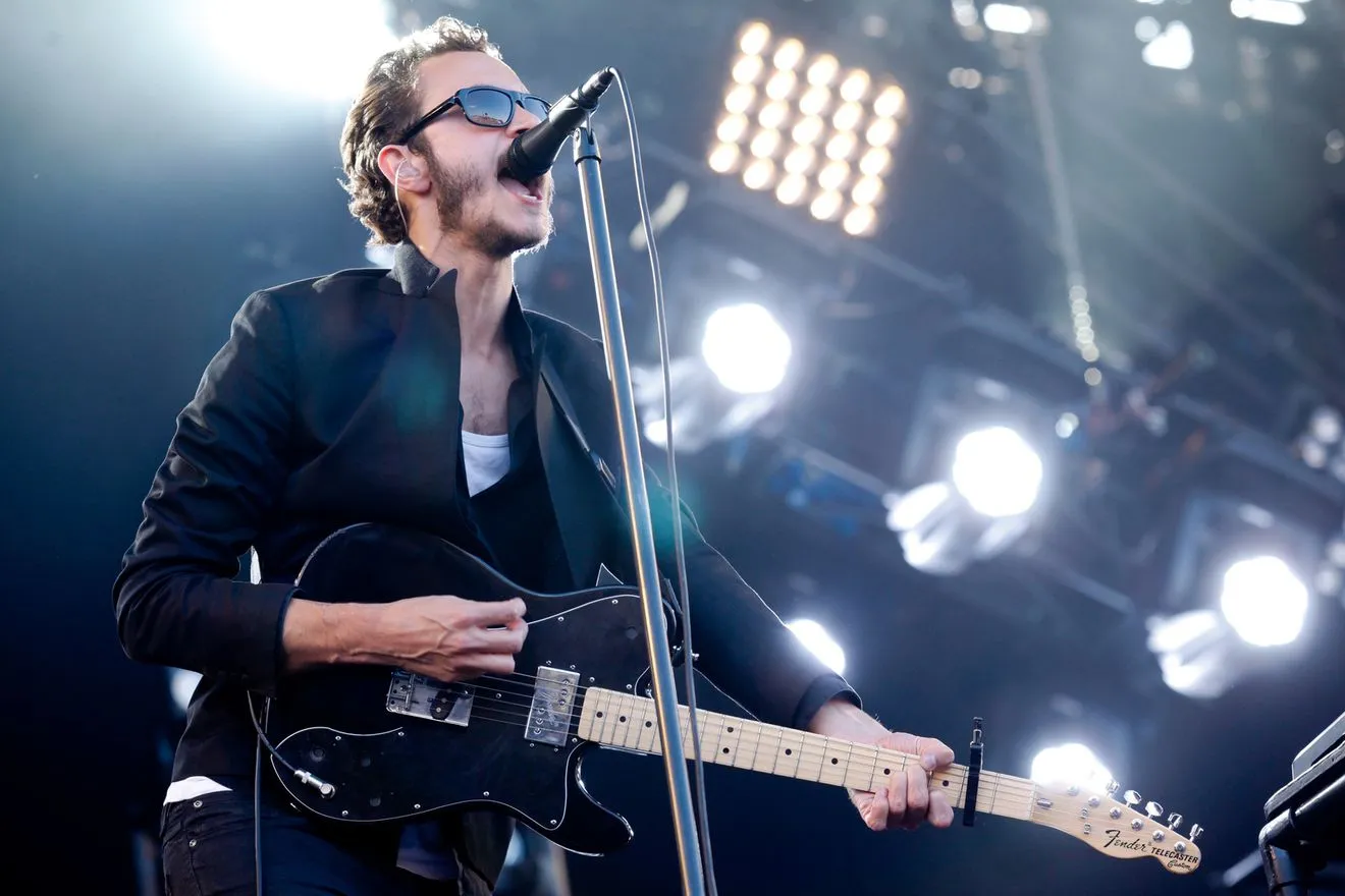 O Tom Smith των Editors