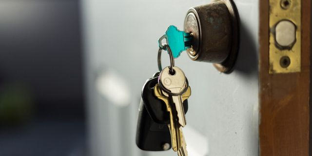 Κλειστά σπίτια: Ιδιοκτήτες εξηγούν γιατί δεν τα ανοίγουν