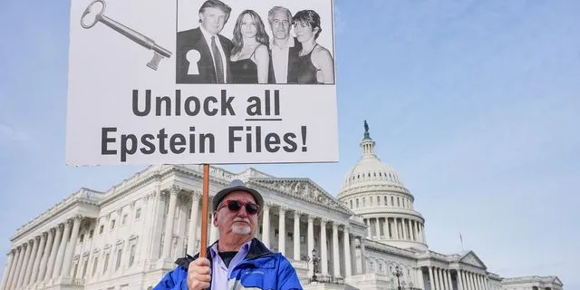 ΗΠΑ: Εντοπίστηκαν πάνω από 1 εκατ. νέα έγγραφα που πιθανόν σχετίζονται με την υπόθεση Έπσταϊν