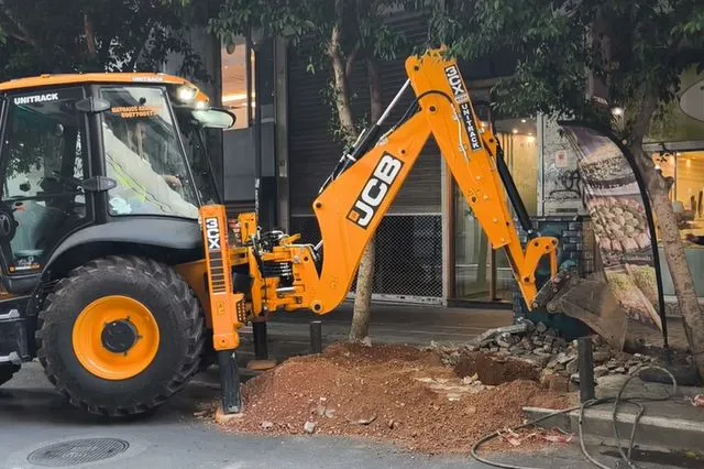 Θραύση αγωγού της ΕΥΔΑΠ στο κέντρο της Αθήνας – Προσωρινή διακοπή κυκλοφορίας