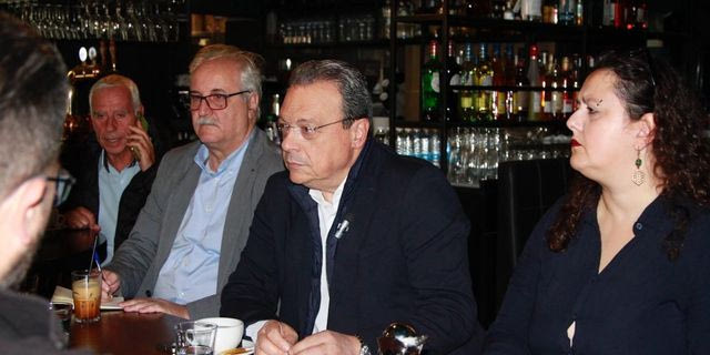 Φάμελλος: Ο Μητσοτάκης κρύβεται από τους αγρότες