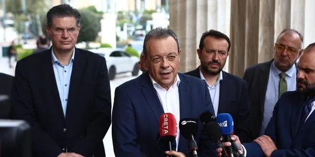 Φάμελλος: Να ακυρωθεί το καταστροφικό σχέδιο για τη χρεοκοπία και το κλείσιμο των ΕΛΤΑ