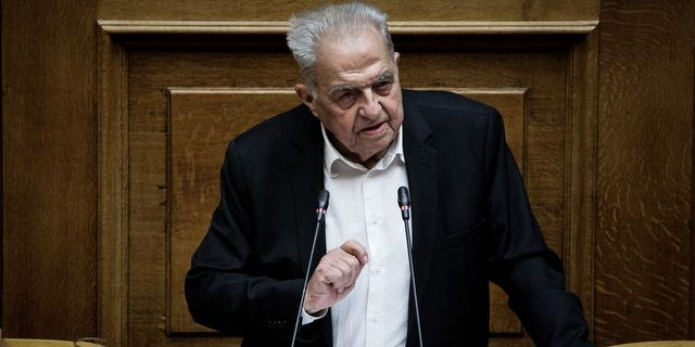 Πέθανε ο Αλέκος Φλαμπουράρης, ιστορικό στέλεχος της Αριστεράς