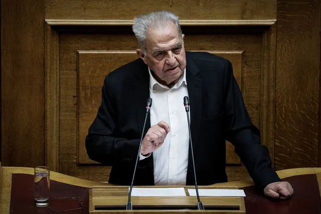 Πέθανε ο Αλέκος Φλαμπουράρης, ιστορικό στέλεχος της Αριστεράς