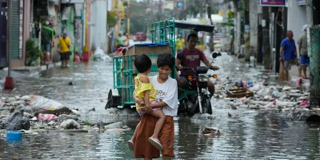 Βιβλική καταστροφή στη Νότια Ασία: 600 νεκροί από πλημμύρες και σπάνιους κυκλώνες