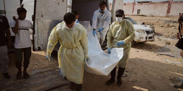 Γάζα: Το νοσοκομείο Νάσερ παρέλαβε τις σορούς 15 Παλαιστινίων κρατουμένων