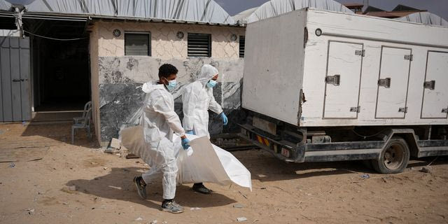 Τα νεκρά σώματα 15 Παλαιστινίων επέστρεψαν στη Γάζα