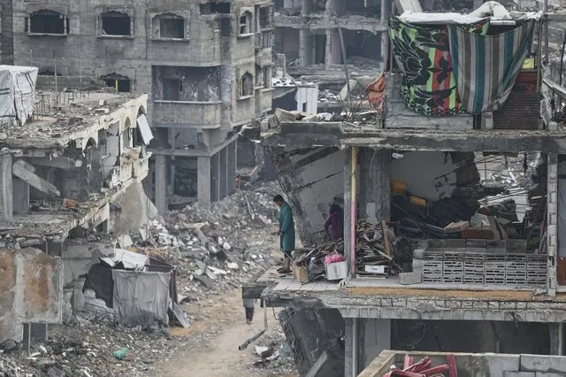 Χαμάς: Οι ισραηλινοί βομβαρδισμοί απειλούν την εκεχειρία