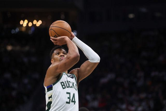 Αντετοκούνμπο: Δεν παίξαμε έξυπνα, διάβασαν καλύτερα το παιχνίδι