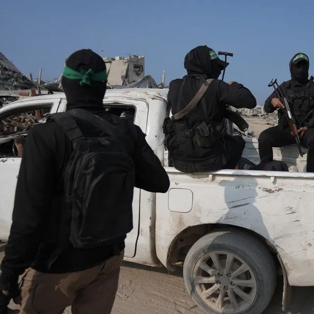 Η Χαμάς εδραιώνεται ξανά στη Γάζα – Ελέγχει τις τιμές και επιβάλλει φόρους