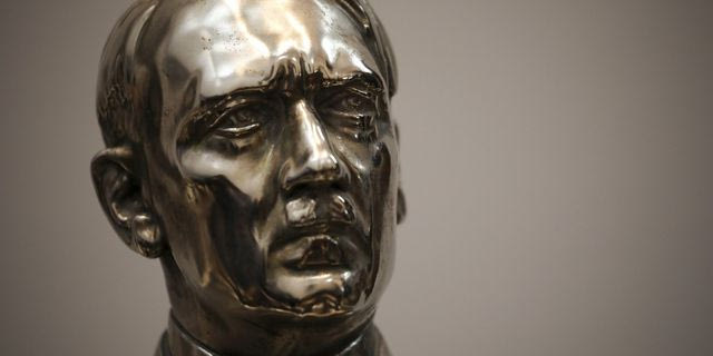 Ναμίμπια: Ο Αδόλφος Χίτλερ Ουουνόνα άλλαξε το όνομά του… για ευνόητους λόγους