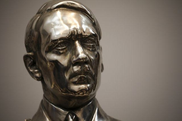 Ναμίμπια: Ο Αδόλφος Χίτλερ Ουουνόνα άλλαξε το όνομά του… για ευνόητους λόγους