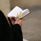 Θεσσαλονίκη: Ιερέας κατηγορείται ότι παρενοχλούσε σεξουαλικά ανήλικα αγόρια