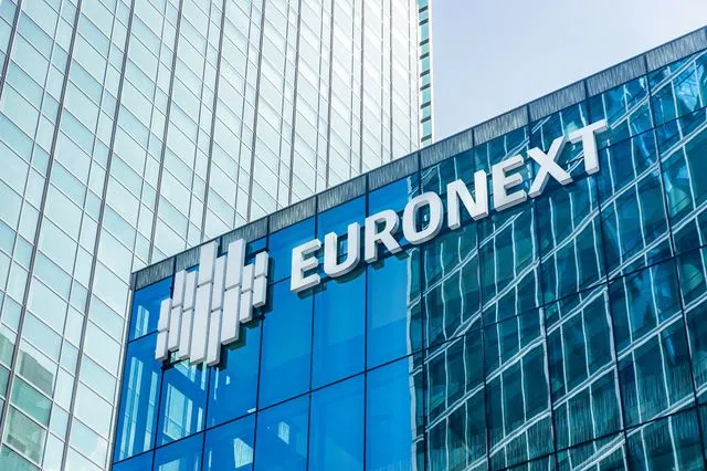 Euronext Δημόσια Πρόταση : Προσαρμόζει το όριο αποδοχής από 67% σε 50% συν μία μετοχή