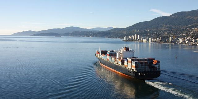 Ηρακλειά: Σώος ανασύρθηκε 31χρονος ναυτικός που έπεσε στη θάλασσα