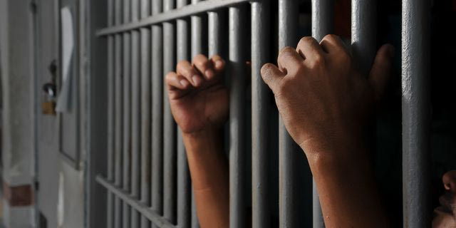 Βρετανία: Ισόβια σε 33χρονο που νάρκωσε και βίασε 6 γυναίκες