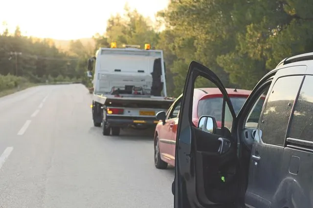 Γιατί είναι η Ελλάδα μια από τις χειρότερες χώρες της Ευρώπης για οδήγηση;