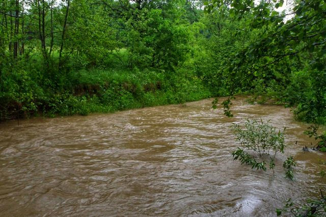 Κακοκαιρία: Επιχειρήσεις διάσωσης πέντε κτηνοτρόφων στην Ήπειρο – Φούσκωσε ο χείμαρρος