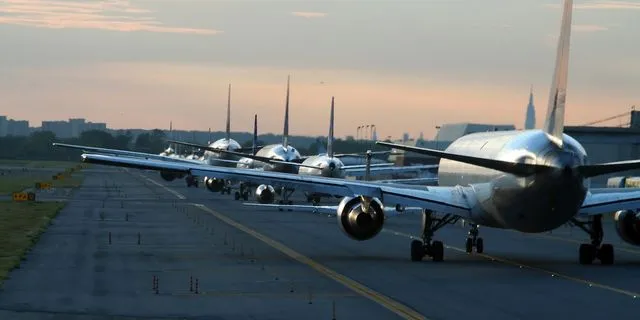 ΗΠΑ: Συνεχίζονται τα προβλήματα στην εναέρια κυκλοφορία -Το shutdown ακυρώνει χιλιάδες πτήσεις