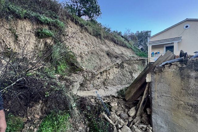 Κέρκυρα: “Βιβλική καταστροφή” από τις πλημμύρες – Κλιμάκιο της ΕΜΑΚ στο νησί