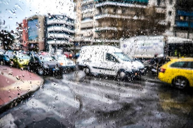 Κίνηση στους δρόμους: Χάος στην Αττική λόγω κακοκαιρίας, κομφούζιο σε Κηφισό και Αττική Οδό – LIVE ΧΑΡΤΗΣ