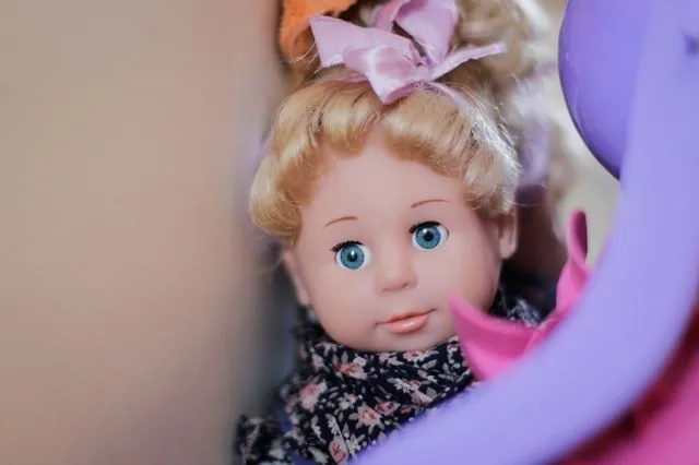 Παρίσι vs Shein: Πιέσεις στην ΕΕ για κυρώσεις με φόντο παράνομα όπλα και παιδικές sex dolls