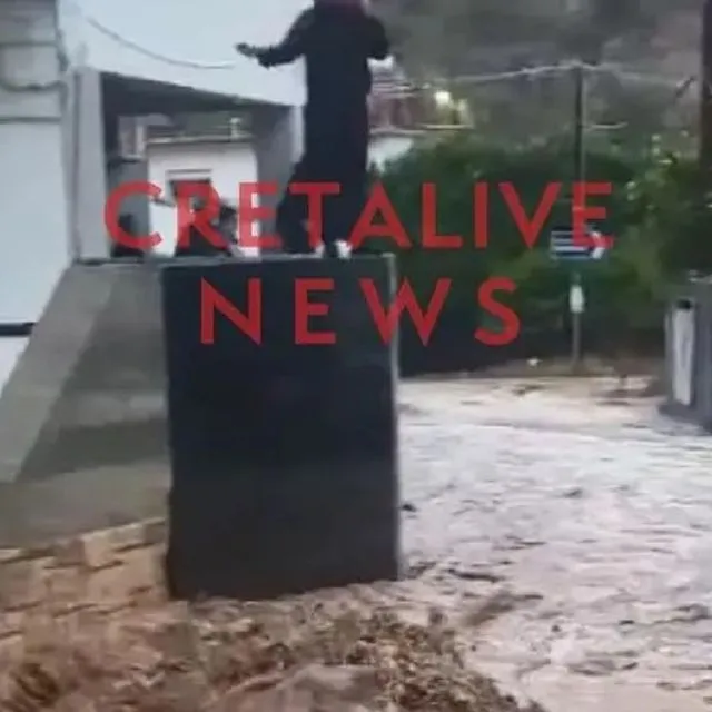 Κακοκαιρία στην Κρήτη: Πλημμύρισαν οι δρόμοι στο Παλαιόκαστρο Ηρακλείου