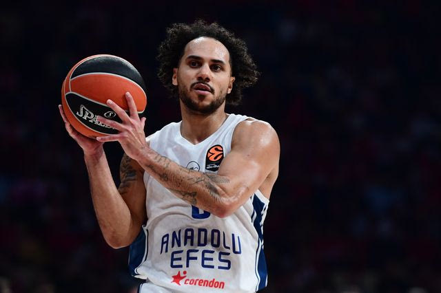 Εφές: Εκτός δράσης για 8 εβδομάδες ο Σέιν Λάρκιν