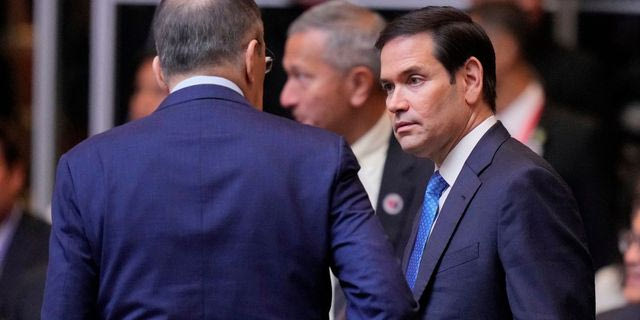 Ο Λαβρόφ δηλώνει έτοιμος να συναντηθεί με τον Ρούμπιο