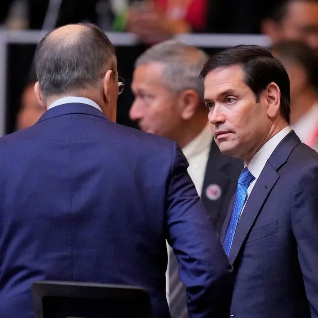 Ο Λαβρόφ δηλώνει έτοιμος να συναντηθεί με τον Ρούμπιο