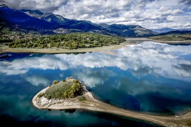 ΛΙΜΝΗ ΠΛΑΣΤΗΡΑ