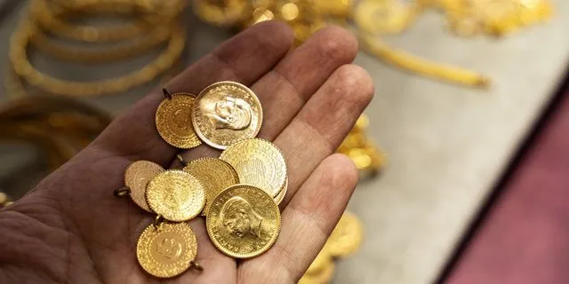 Λίρες, φωτογραφία αρχείου