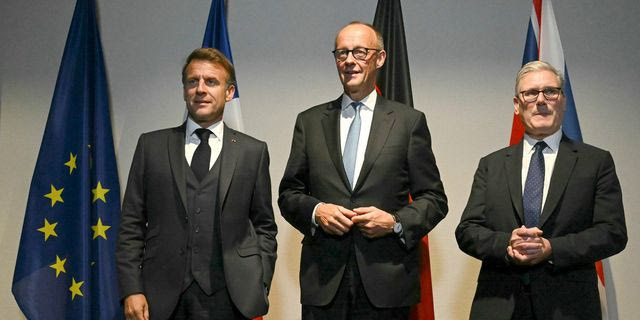 Εμανουέλ Μακρόν, Φρίντριχ Μερτς και Κιρ Στάρμερ