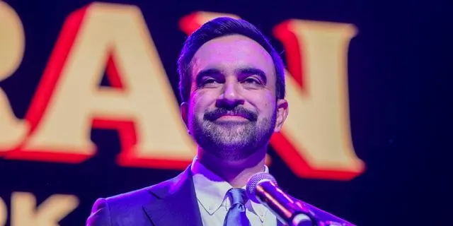 Δέκα σημεία για τον Μαμντάνι