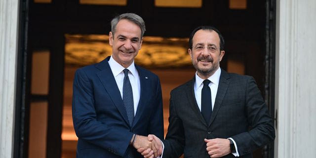 Μητσοτάκης – Χριστοδουλίδης: Στενός συντονισμός ενόψει της κυπριακής προεδρίας της ΕΕ