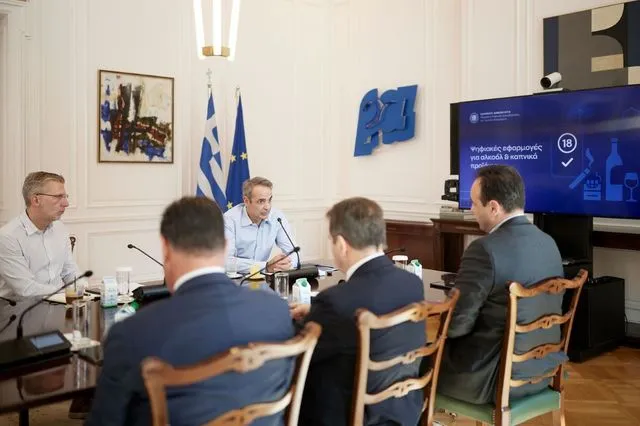 “Στοπ” σε πώληση αλκοόλ και τσιγάρων σε ανήλικους – Τι αλλάζει για καταστήματα και πάρτι