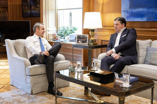 Ο Ντέγιαν Μποντιρόγκα και ο Κυριάκος Μητσοτάκης