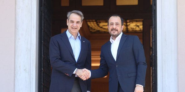 Συνάντηση του Πρωθυπουργου Κυριάκου Μητσοτάκη με τον Πρόεδρο της Κυπριακής Δημοκρατίας Νίκο Χριστοδουλίδη, στο Μέγαρο Μαξίμου.