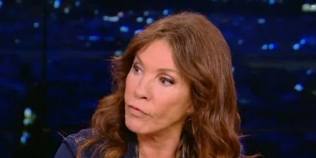 Βάνα Μπάρμπα: “Οι γυναίκες άνω των 60 είναι δυστυχώς αόρατες για την κοινωνία”