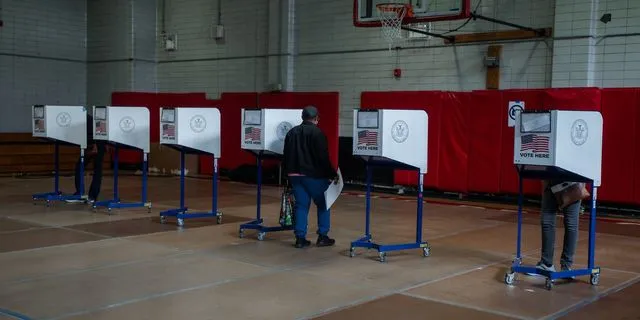 Στις κάλπες οι Νεοϋορκέζοι – Έξι πράγματα που πρέπει να ξέρετε