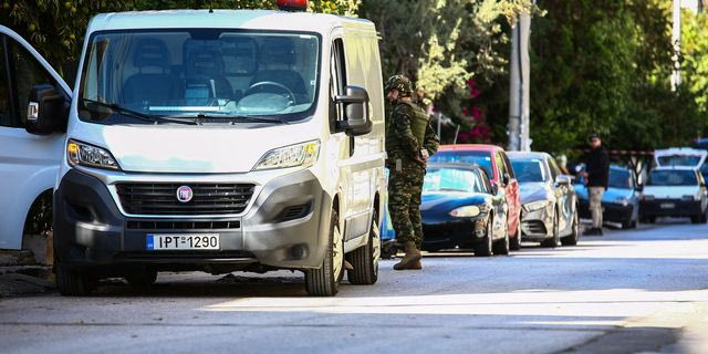 Νίκαια: Επίθεση σε σπίτι αρχιφύλακα – Βρέθηκε κινητό τηλέφωνο