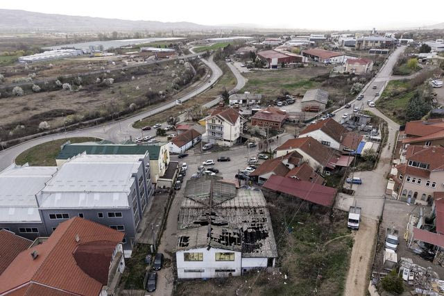 Αεροφωτογραφία από το τοπίο μετά τη φωτιά στο κλαμπ στο Κότσανι