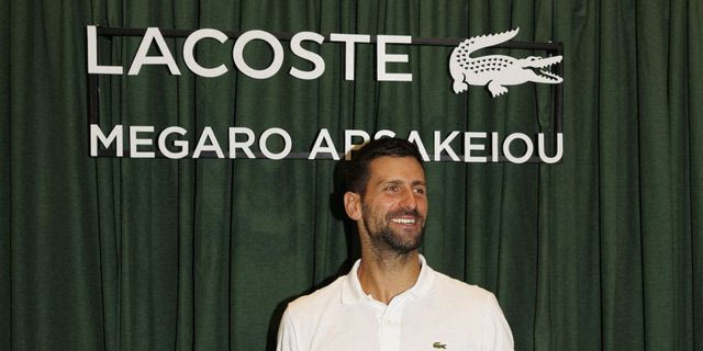 Ο GOAT και Χρυσός Ολυμπιονίκης Νόβακ Τζόκοβιτς στο νέο κατάστημα LACOSTE στο Μέγαρο Αρσακείου