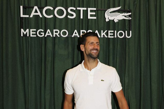 Ο GOAT και Χρυσός Ολυμπιονίκης Νόβακ Τζόκοβιτς στο νέο κατάστημα LACOSTE στο Μέγαρο Αρσακείου