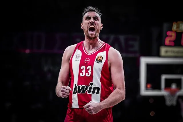 EuroLeague: Ο Ολυμπιακός κοντράρεται στο Μιλάνο με την Αρμάνι – Πού θα δείτε το ματς