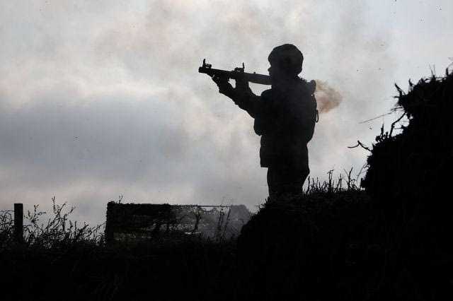 Οι ειδικές δυνάμεις της Ουκρανίας ανακοίνωσαν ότι έπληξαν αποθήκη πετρελαίου στην Κριμαία